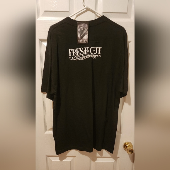 Mens t shirt - Picture 2 of 2